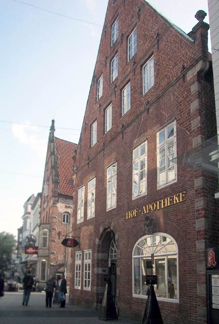 Hof-Apotheke Oldenburg – denkmalgerechte Dachsanierung von Heick